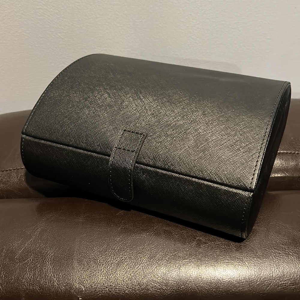 Mele & Co. Parker Watch Box - Picture 3 of 10